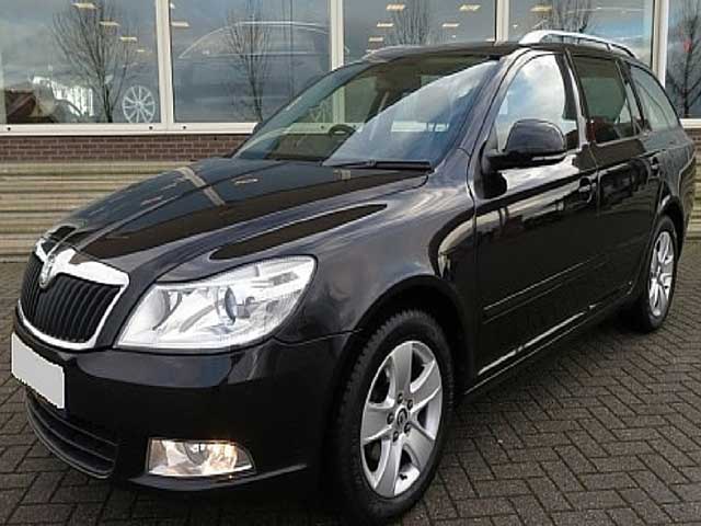Estate car used for Confort class airport transfers